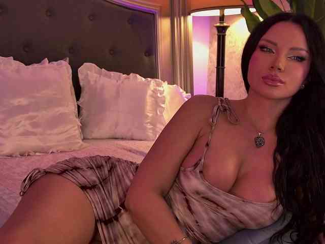 BrookeEmber webcam