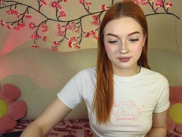 beep-beep-bitch's BongaCams show and profile