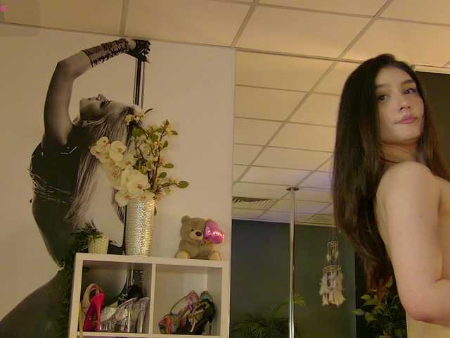 MaddyHeart's BongaCams show and profile