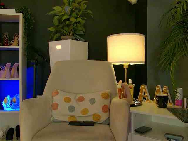 MaddyHeart Live Webcam on BongaCams