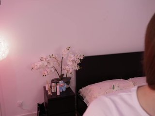 LilyColins Porn Show