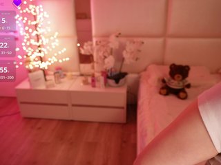 LilyColins Porn Show