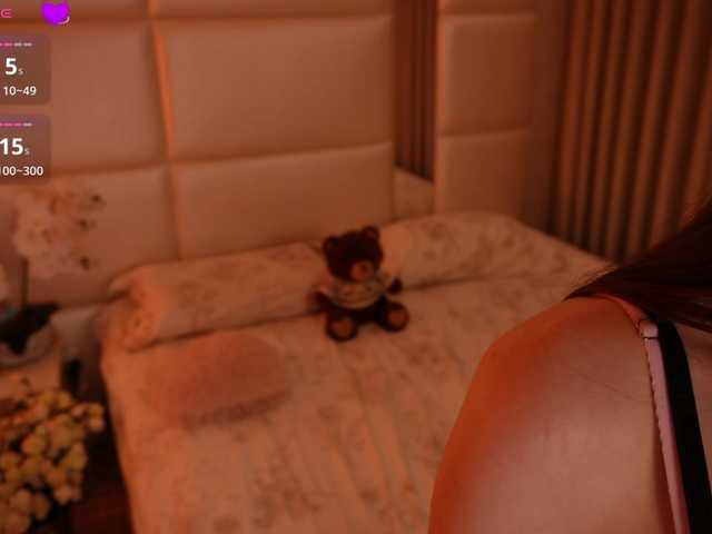 LilyColins's BongaCams show and profile