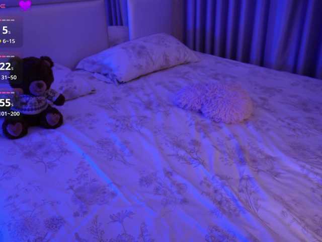 LilyColins's BongaCams show and profile