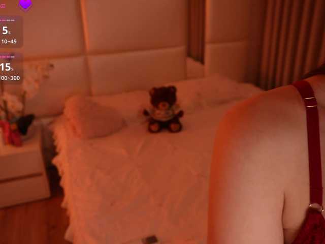 LilyColins's BongaCams show and profile