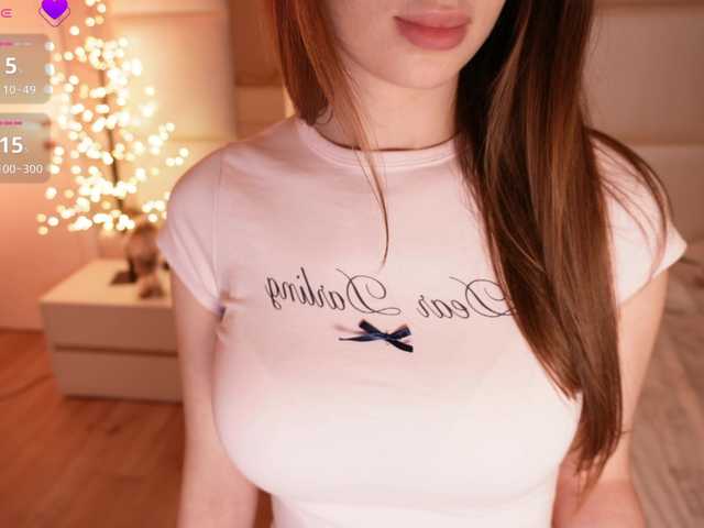 LilyColins's BongaCams show and profile