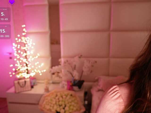 LilyColins's BongaCams show and profile