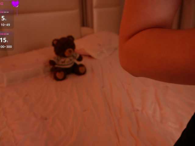 LilyColins's BongaCams show and profile