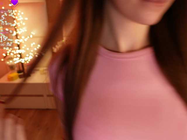 LilyColins's BongaCams show and profile
