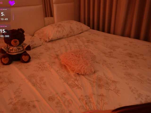 LilyColins's BongaCams show and profile