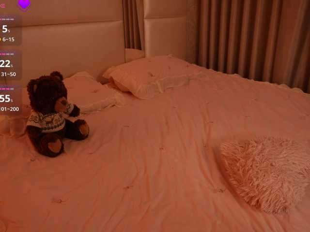 LilyColins's BongaCams show and profile