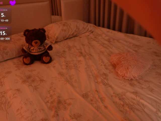 LilyColins's BongaCams show and profile