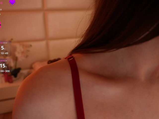 LilyColins's BongaCams show and profile