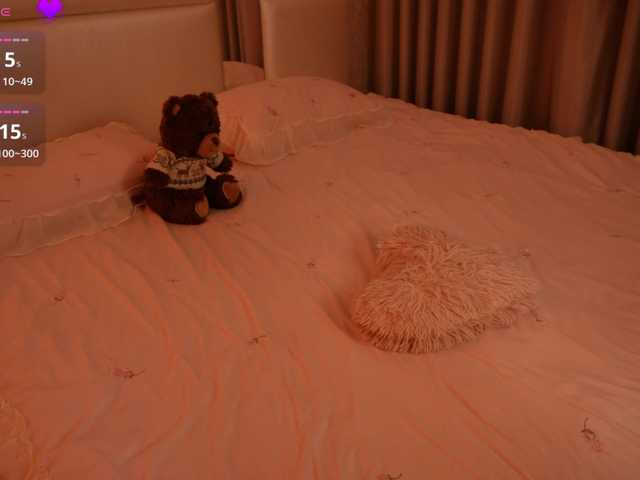 LilyColins's BongaCams show and profile