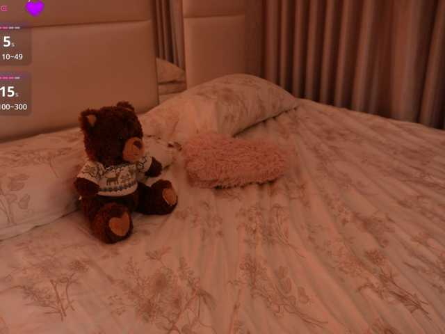 LilyColins's BongaCams show and profile