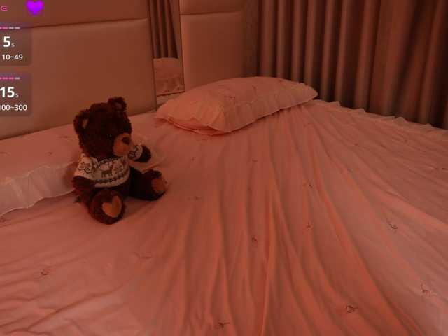 LilyColins's BongaCams show and profile