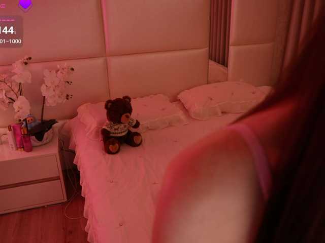 LilyColins's BongaCams show and profile