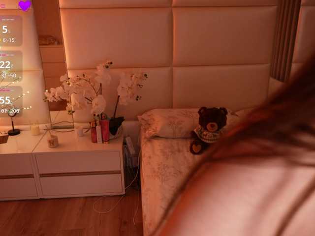 LilyColins's BongaCams show and profile