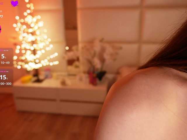 LilyColins's BongaCams show and profile