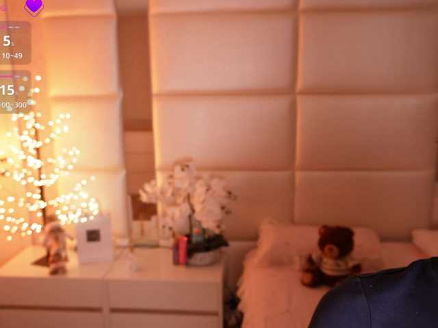 LilyColins's BongaCams show and profile