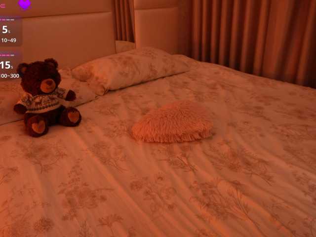 LilyColins's BongaCams show and profile