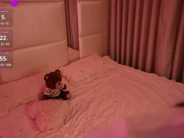 LilyColins's BongaCams show and profile