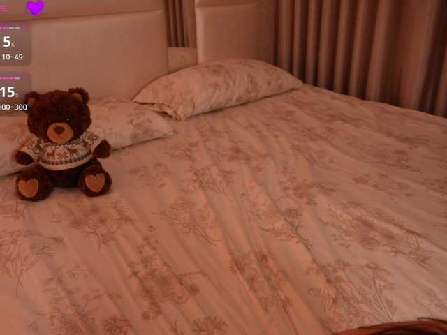 LilyColins's BongaCams show and profile