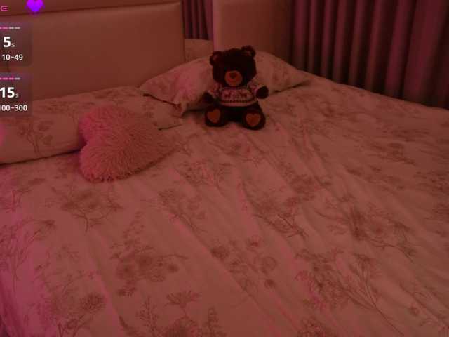 LilyColins's BongaCams show and profile