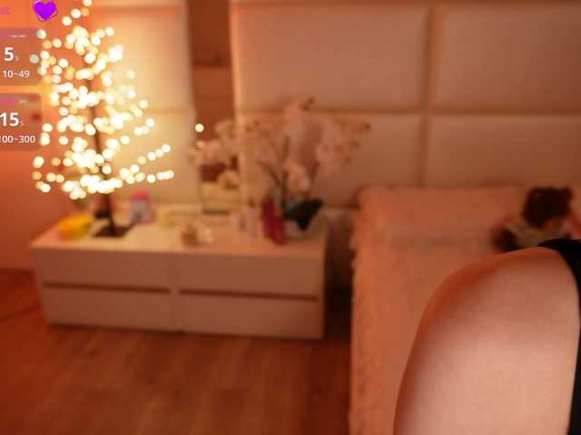 LilyColins's BongaCams show and profile