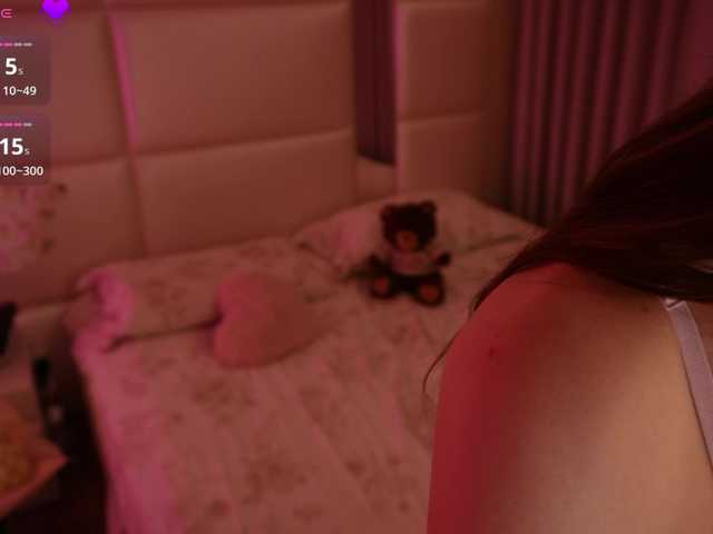 LilyColins's BongaCams show and profile