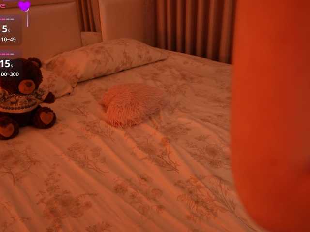 LilyColins from BongaCams