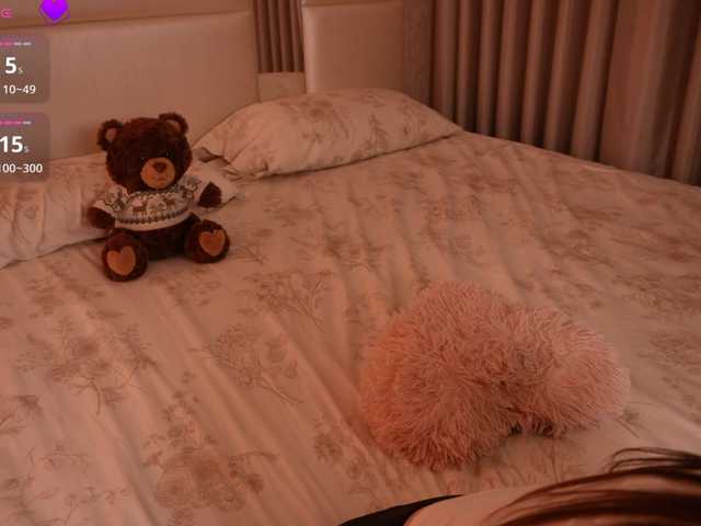 LilyColins's BongaCams show and profile