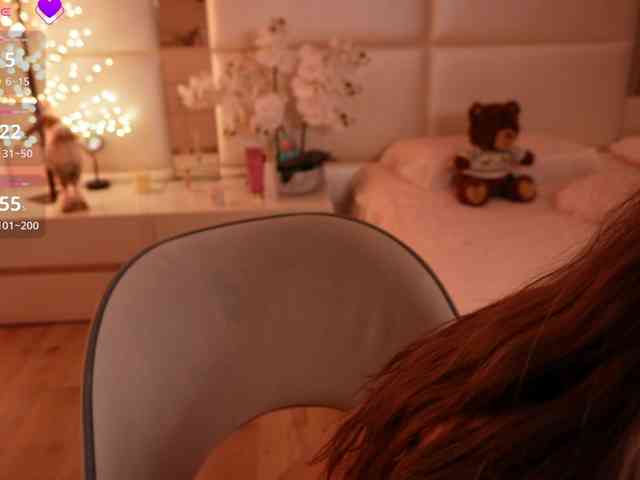 LilyColins LilyColins