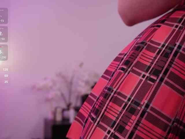 LilyColins webcam