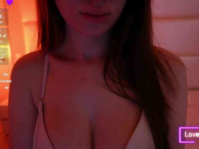 LilyColins webcam