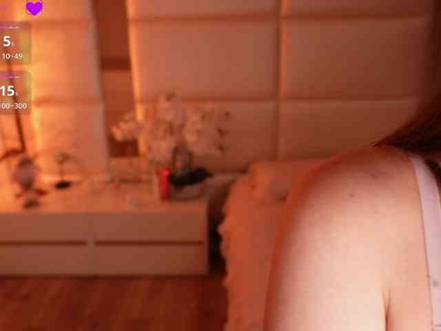 LilyColins LilyColins