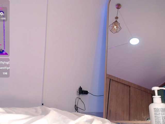 mahia-jimenez's BongaCams show and profile