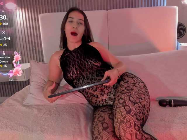 zoewhitte's BongaCams show and profile