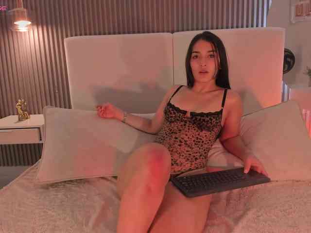 zoewhitte webcam
