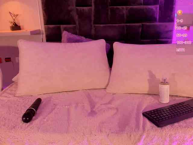 zoewhitte webcam