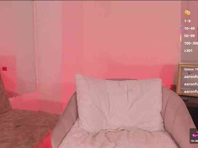 zoewhitte webcam