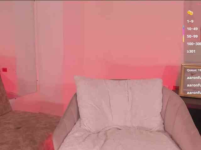 zoewhitte webcam