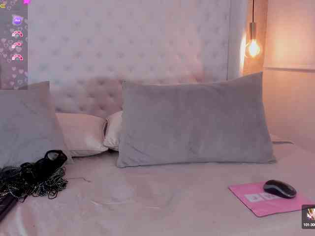 zoewhitte webcam
