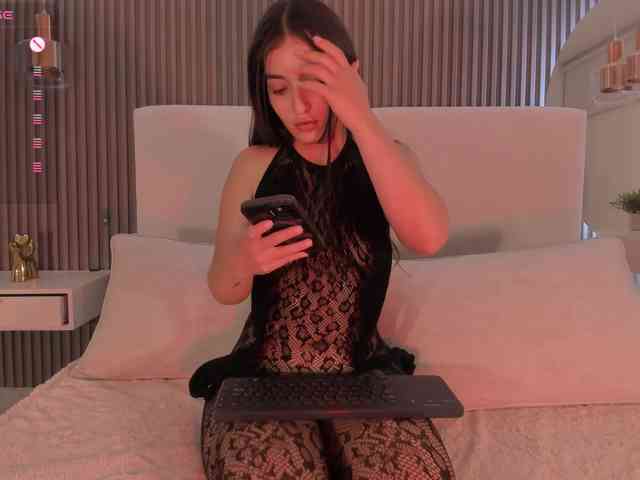 zoewhitte webcam