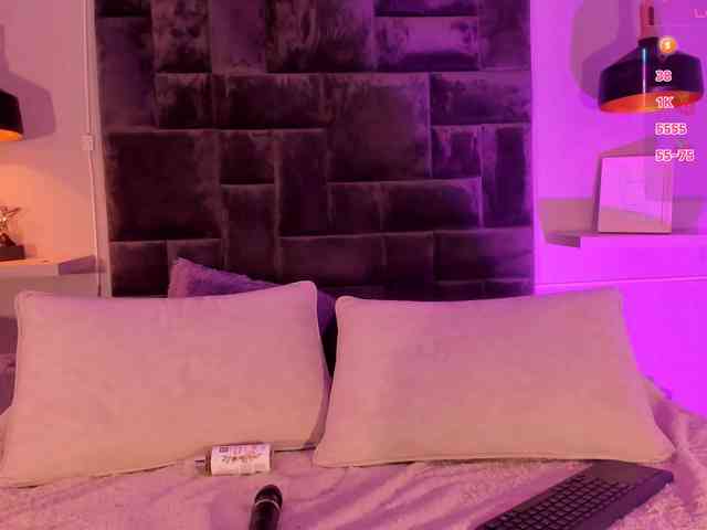 zoewhitte webcam