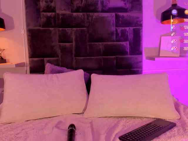 zoewhitte webcam