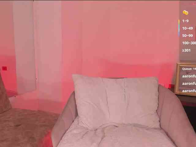 zoewhitte webcam