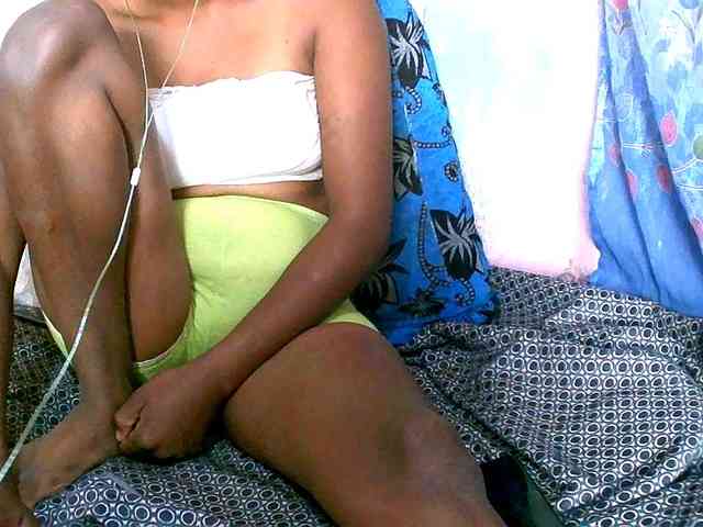 Sexyvaliha webcam