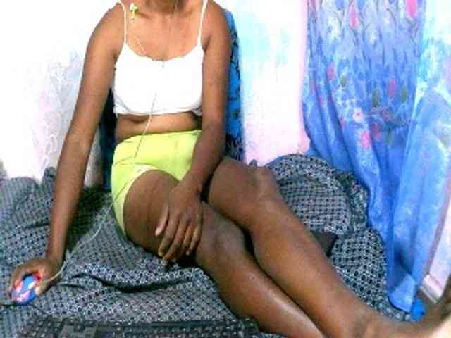 Sexyvaliha webcam