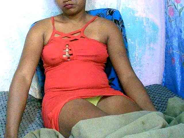 Sexyvaliha webcam